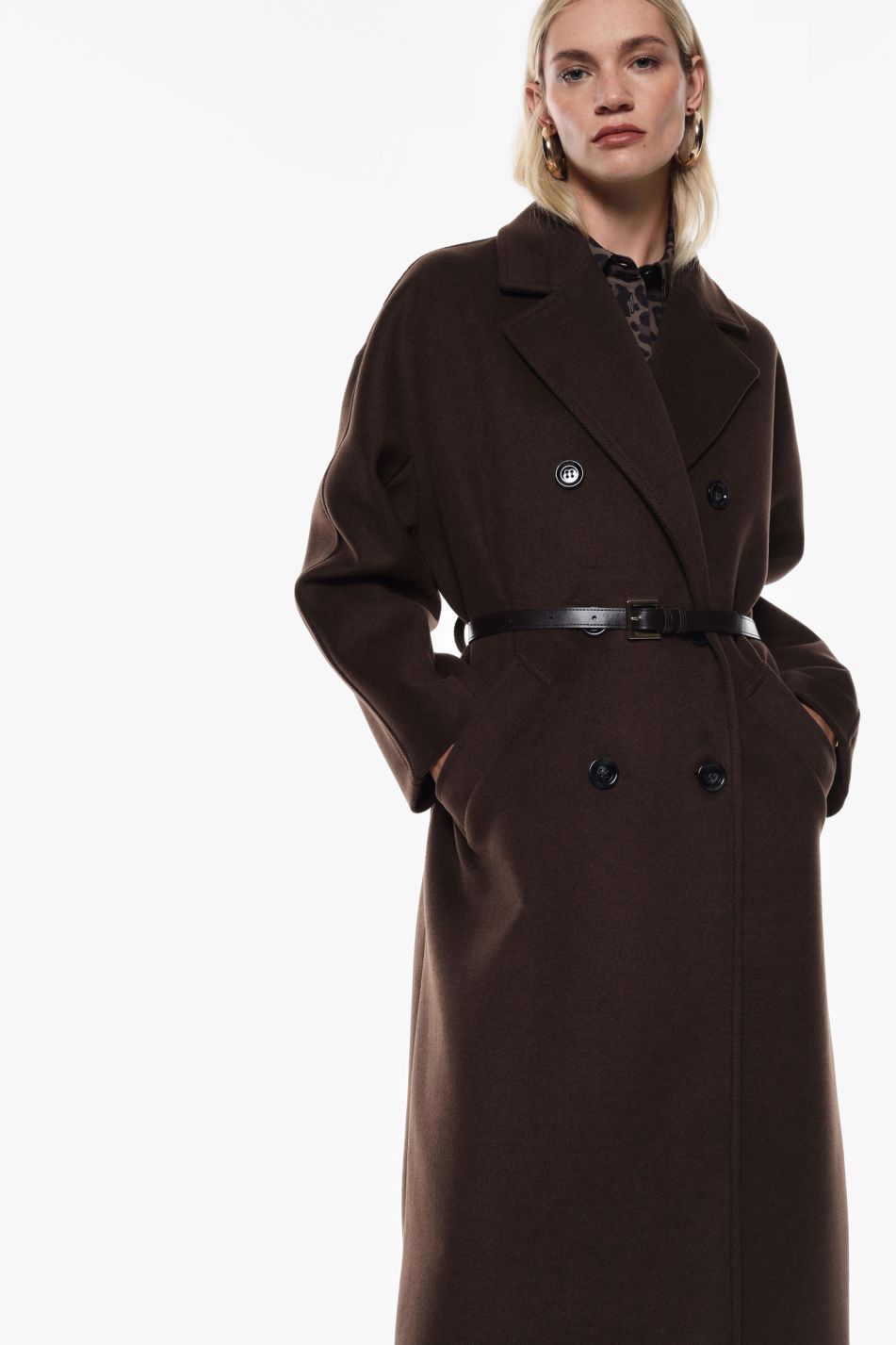 Cappotto lungo con doppia abbottonatura