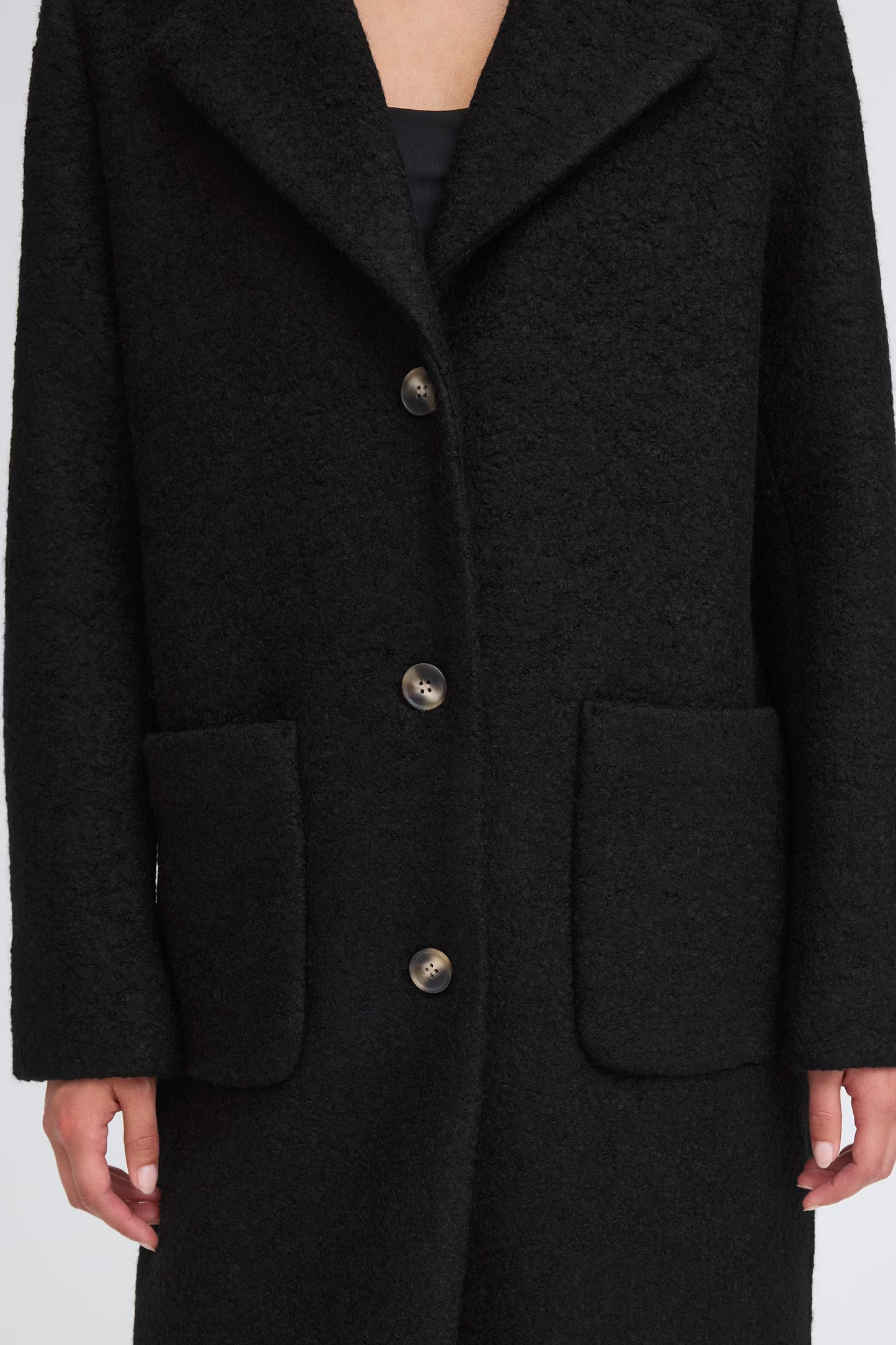 Cappotto nero monopetto in lana