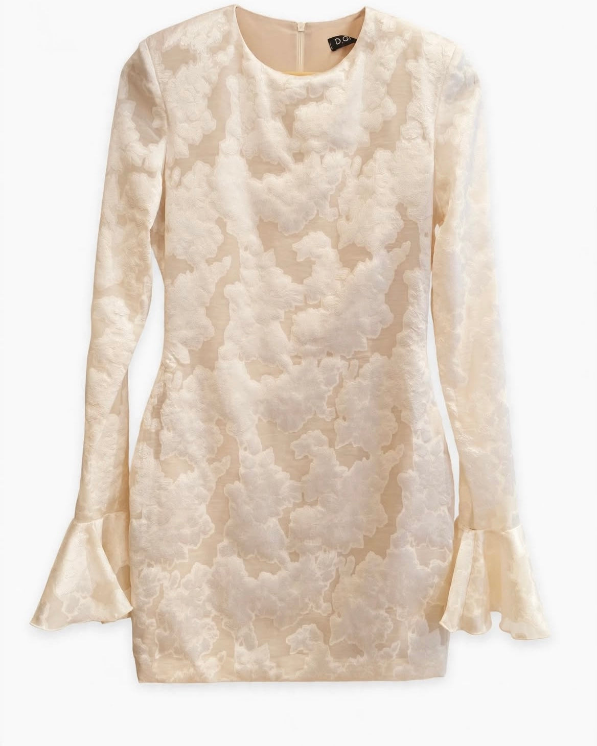 Short cream dress with flared sleeves and a damask effect