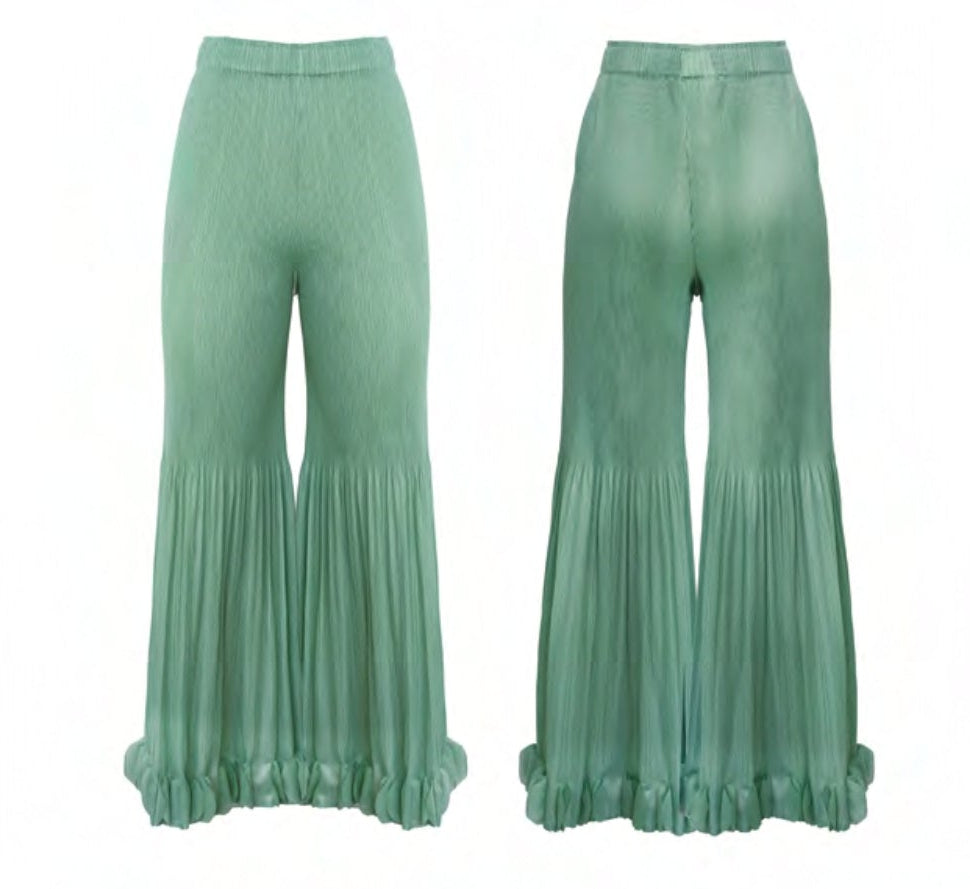 Completo verde menta plissettato con maglia manica a 3/4 e pantalone con volant