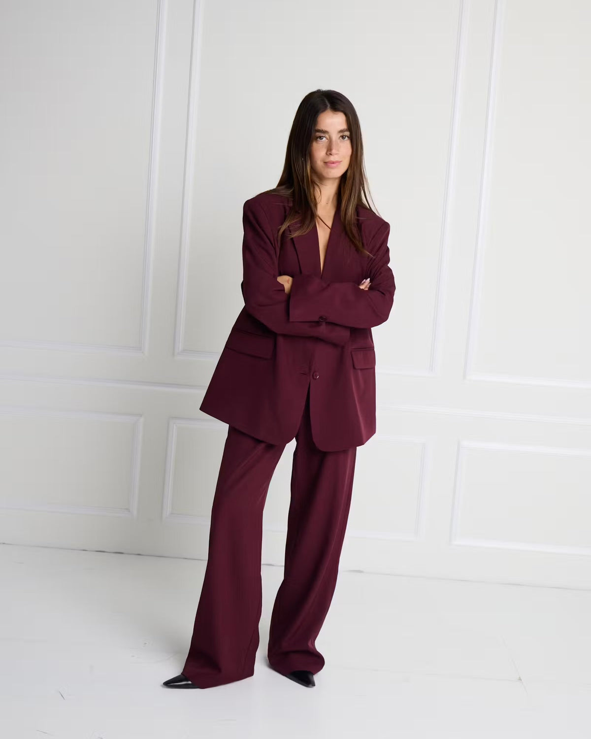Pantalone bordeaux palazzo con elastico in vita
