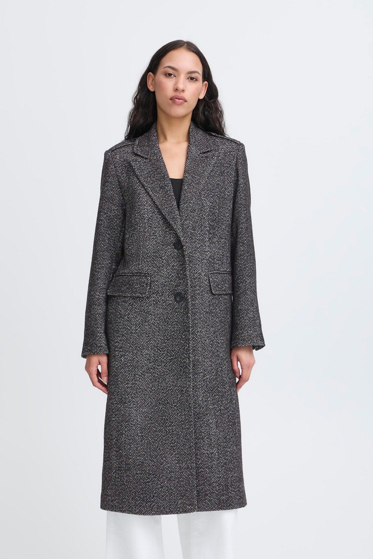 Cappotto nero spigato IHMMALU