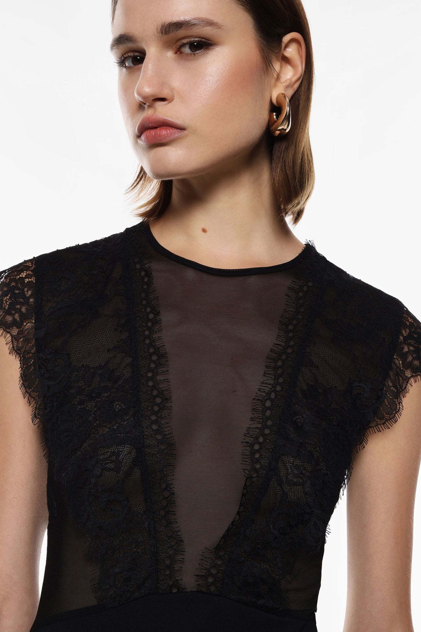 Body in tulle con inserti in pizzo e scollo tondo