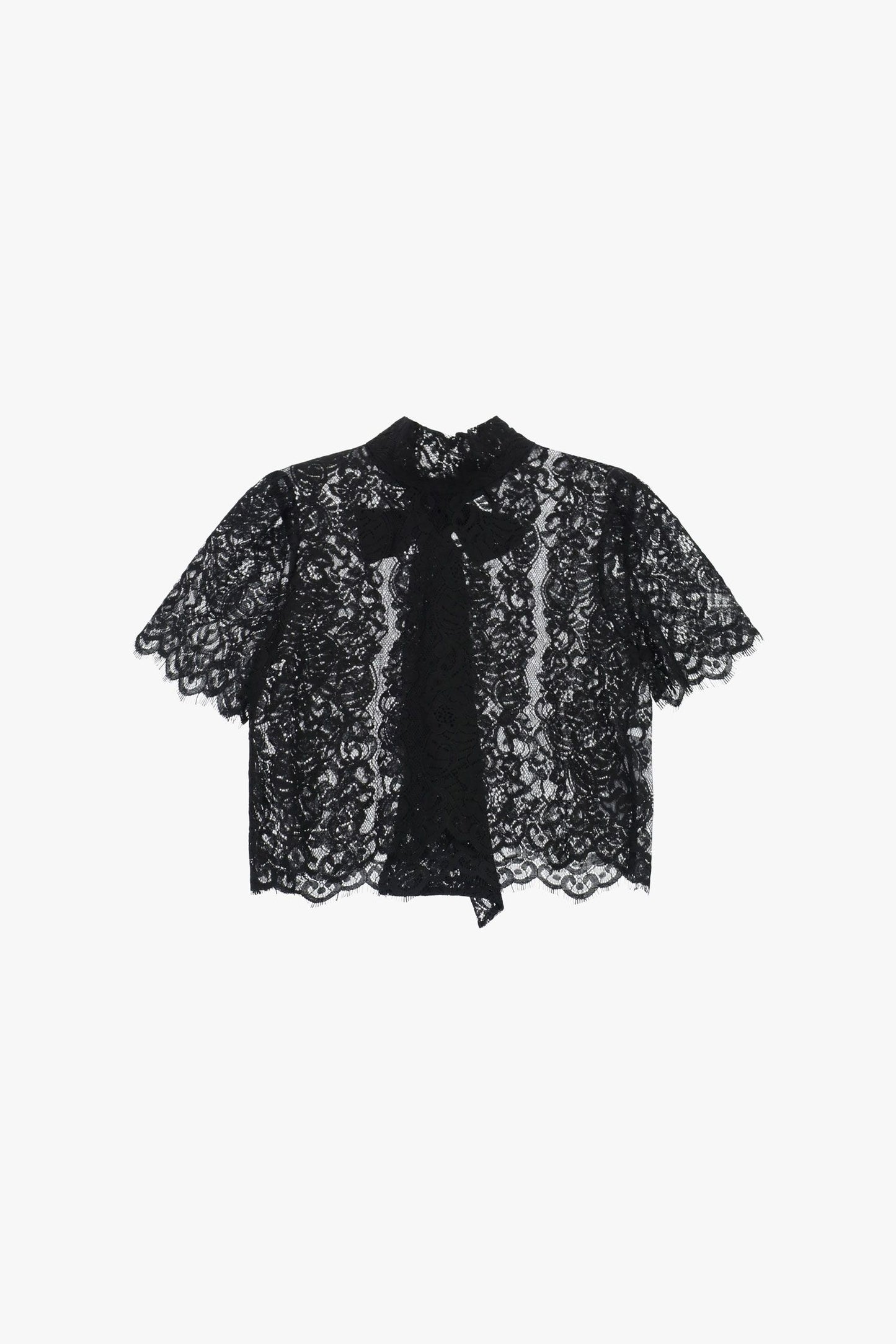 Completo nero in pizzo con top corto a maniche corte e collo alto e gonna