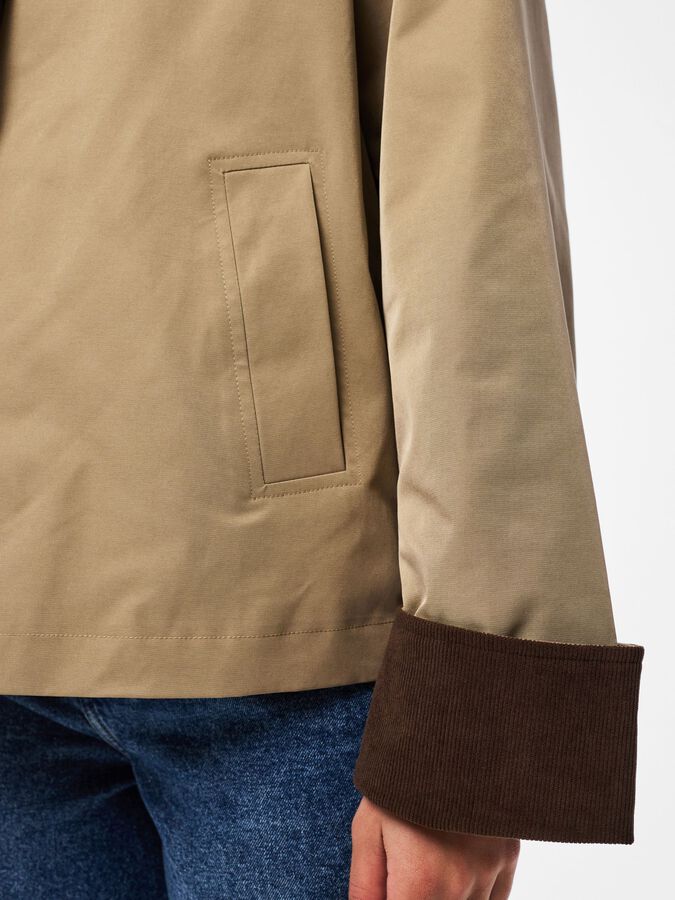 Giacca leggera con reverse canettato
