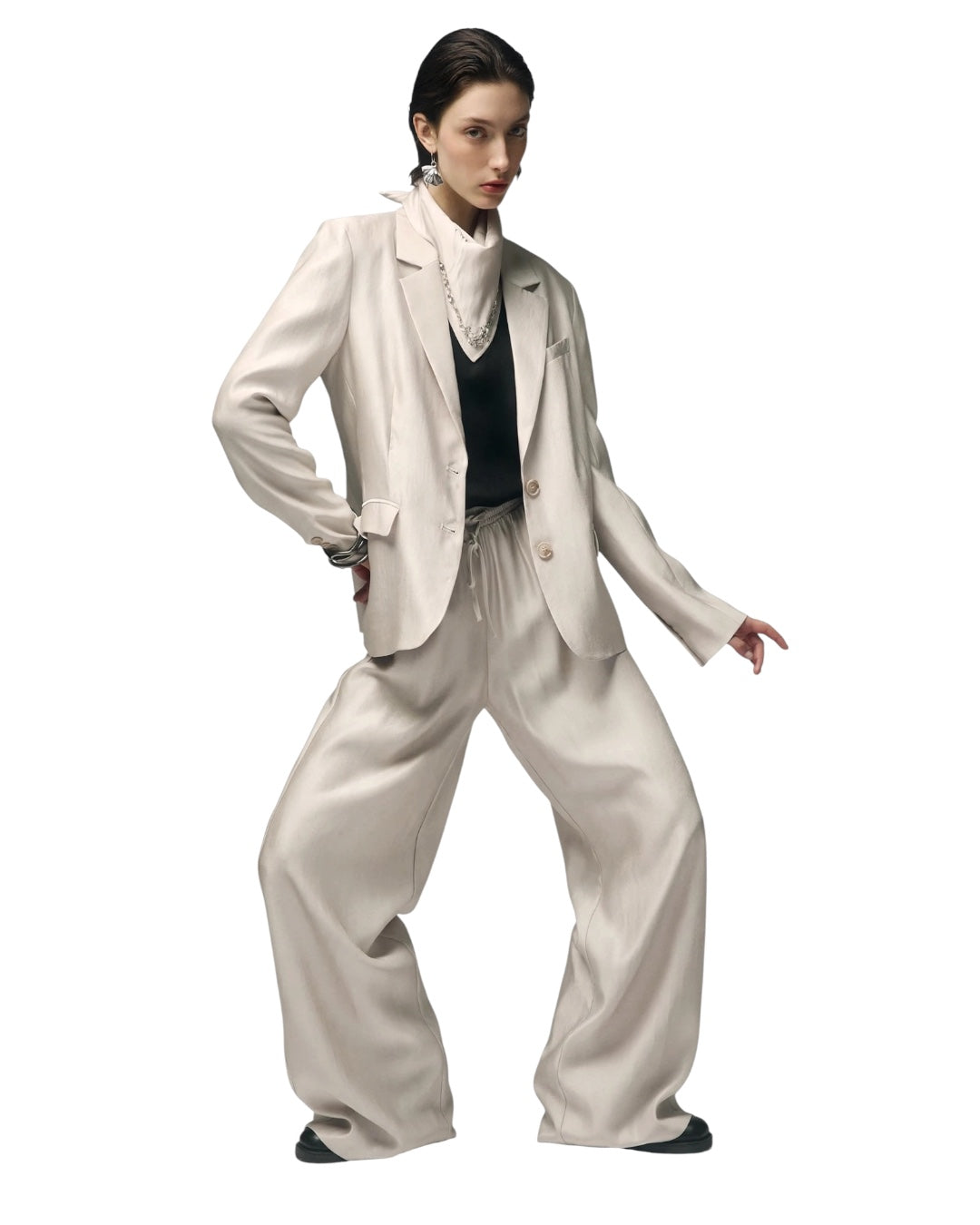 Grey suit, 2-button jacket with stone embellishment, palazzo trousers with elasticated waist, glossy finish