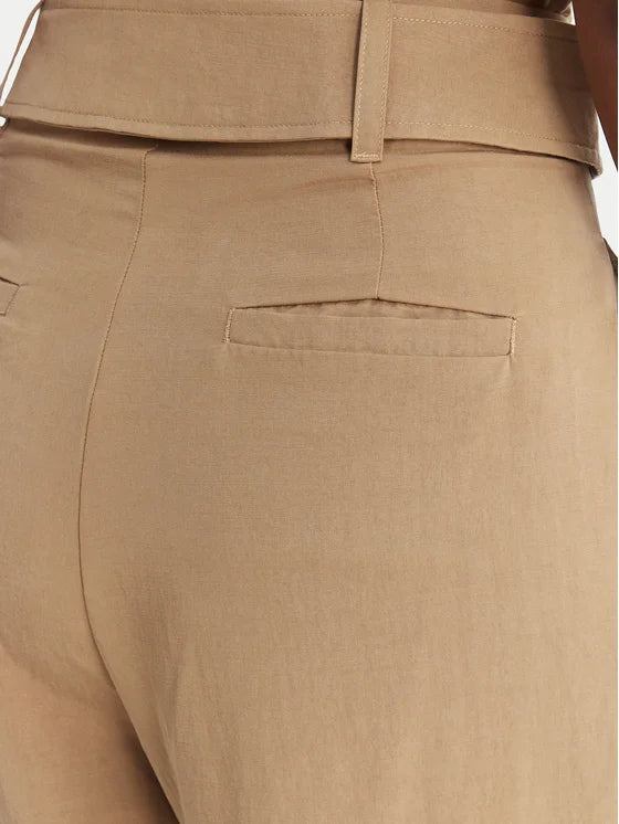 Pantaloni beige con cintura
