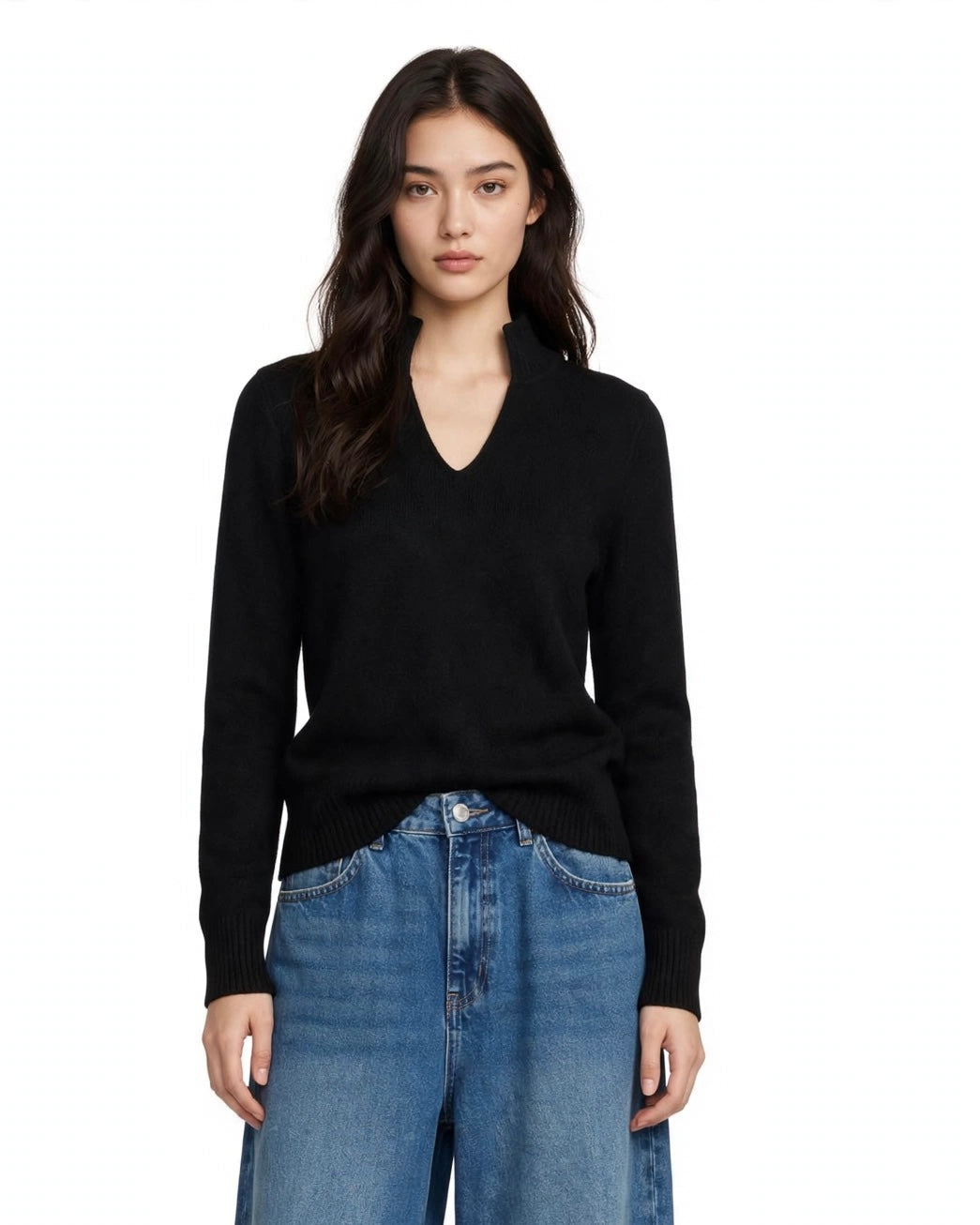 Maglione nero scollatura V