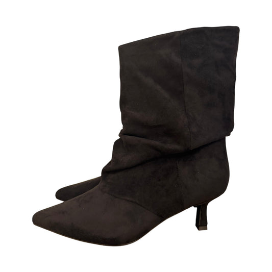 Stivale basso nero con gambale arricciato