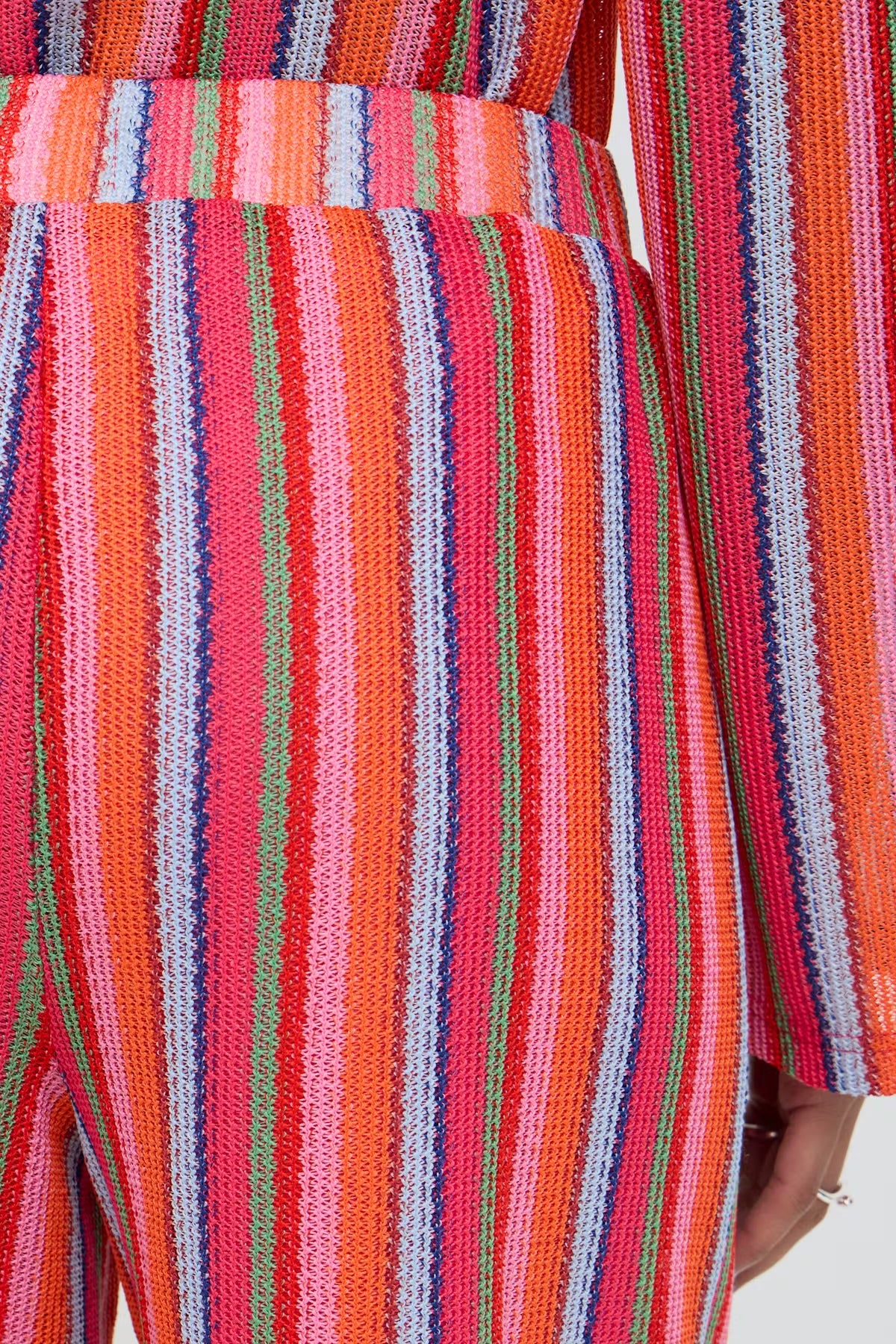 Pantalone multicolor effetto uncinetto