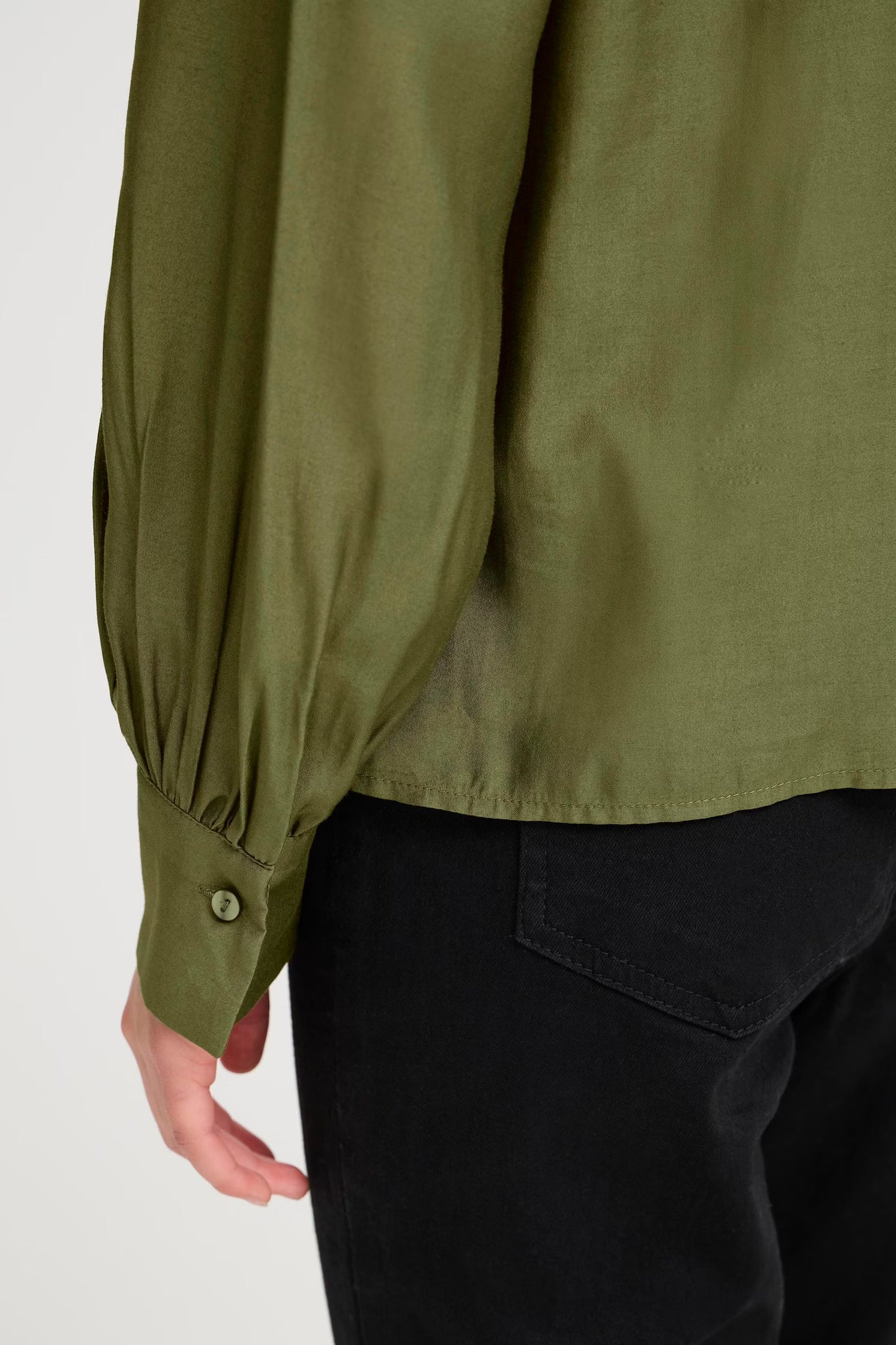 Camicia verde Ihkarlani