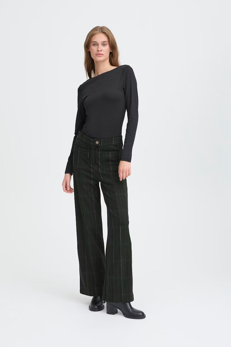 Completo Woolley con blazer corto e pantalone palazzo