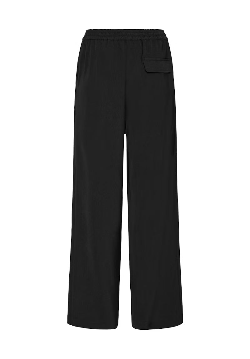 Pantalone nero con elastico in vita
