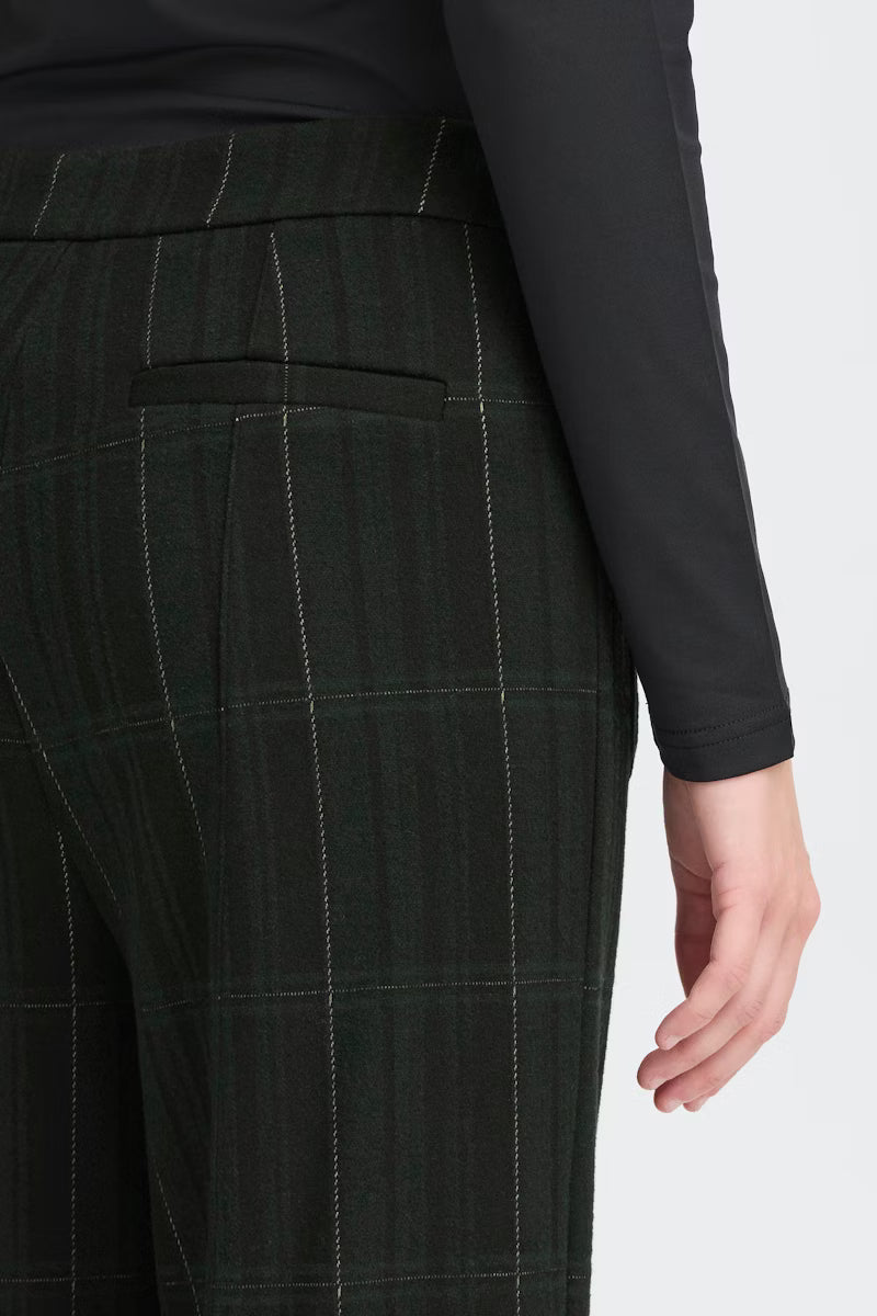 Completo Woolley con blazer corto e pantalone palazzo
