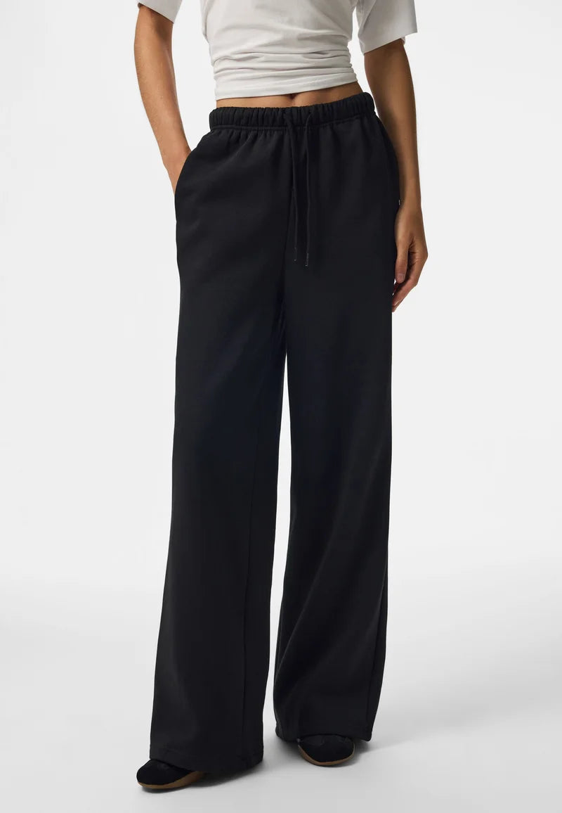 Completo sportivo nero felpa e pantalone con elastico in vita