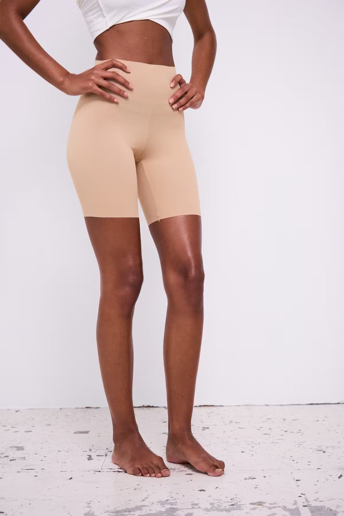 Pantaloncino taglio laser nude