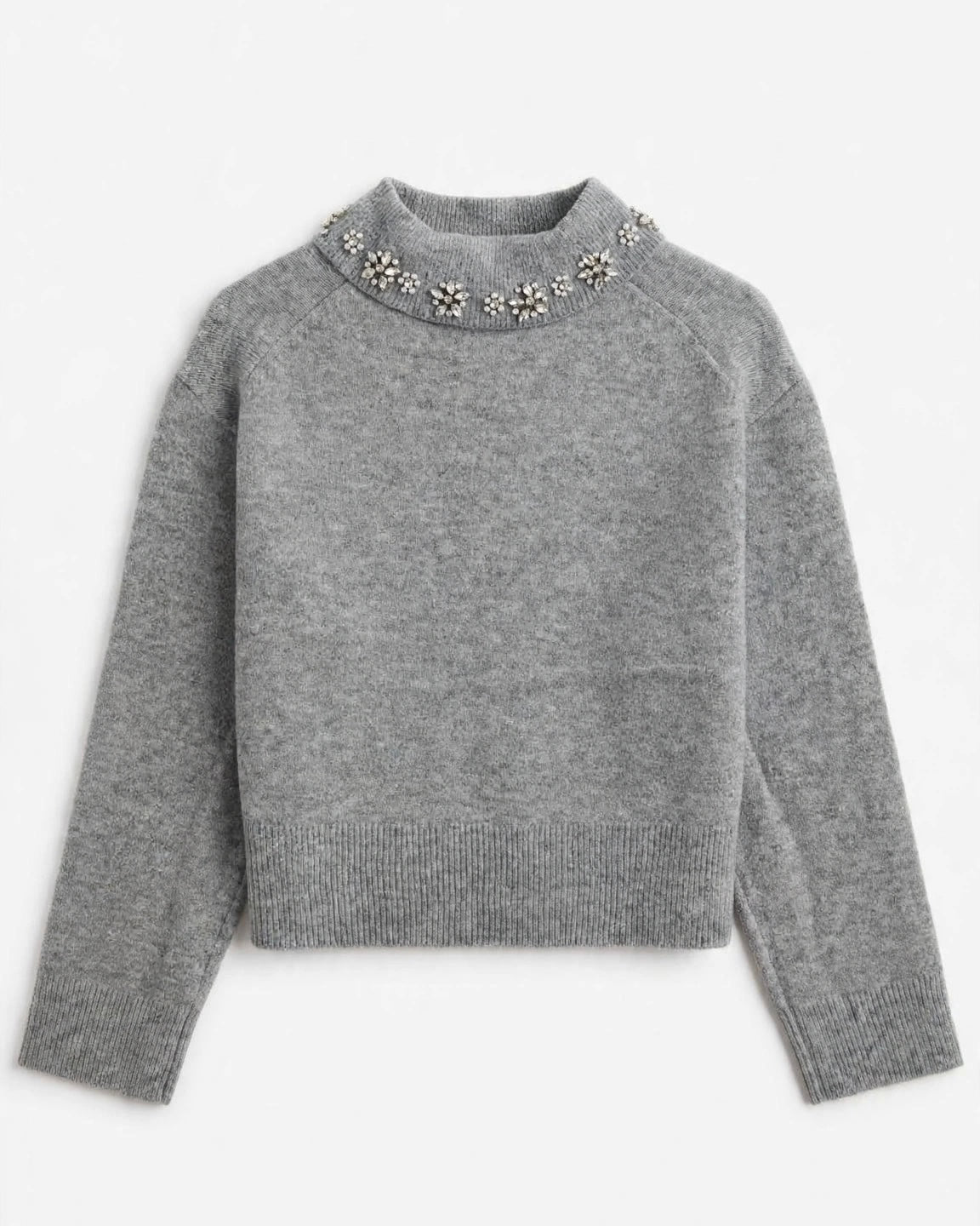 Maglione grigio con colletto di pietre e perline
