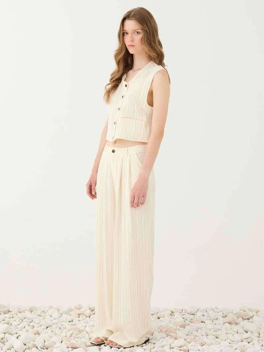 Completo panna gessato con gilet e pantalone palazzo