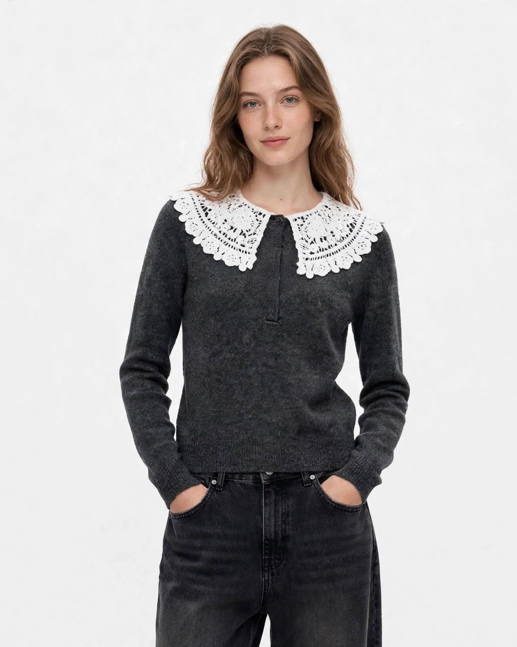 Maglione grey con colletto in crocheted
