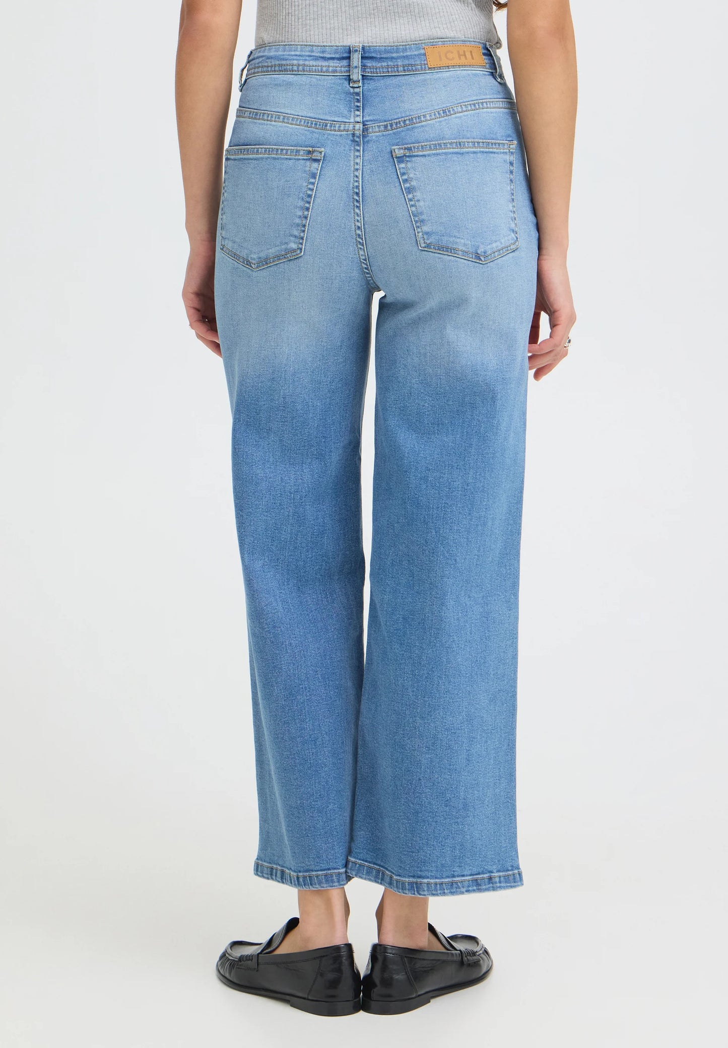 Jeans a palazzo vita alta