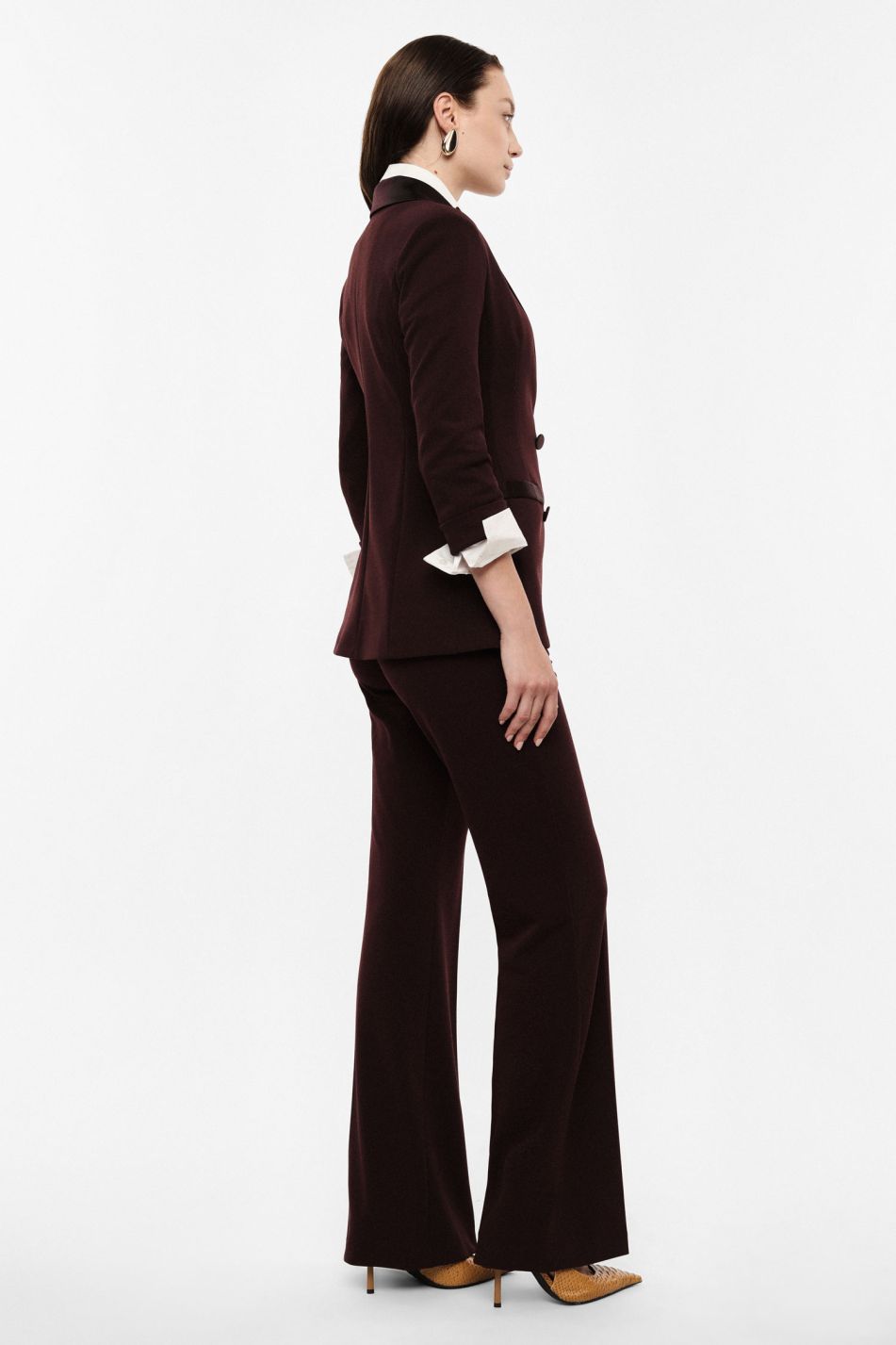Tailleur plum noir giacca e pantalone a zampa