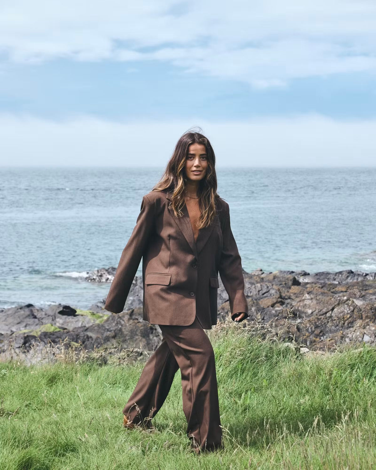 Tailleur moro oversize giacca e pantalone palazzo con elastico in vita