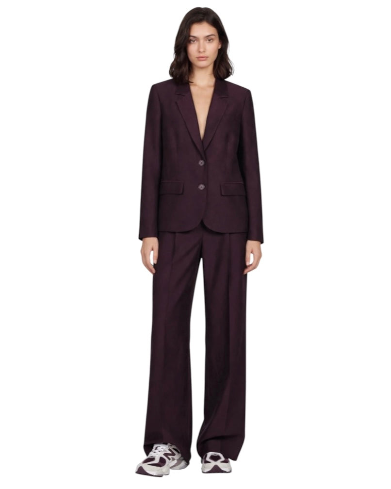 Tailleur cioccolato giacca accessorio pietre e pantalone palazzo con elastico in vita effetto lucido