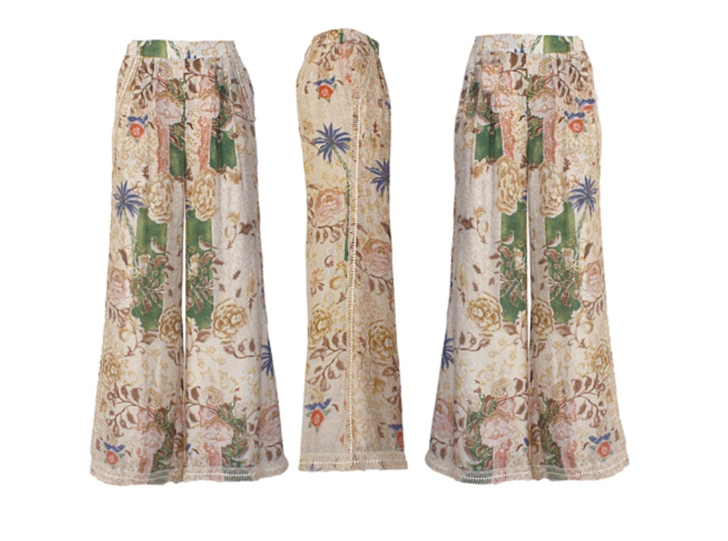 Completo a fantasia floreale e ricami sull'orlo con camicia e pantalone