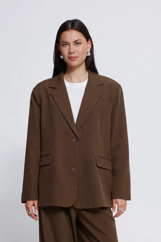 Oversized single-breasted dark brown jacket