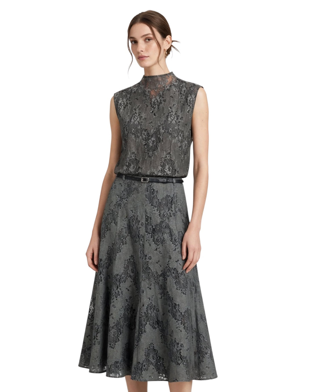 Completo grigio in pizzo gilet smanicato e gonna midi
