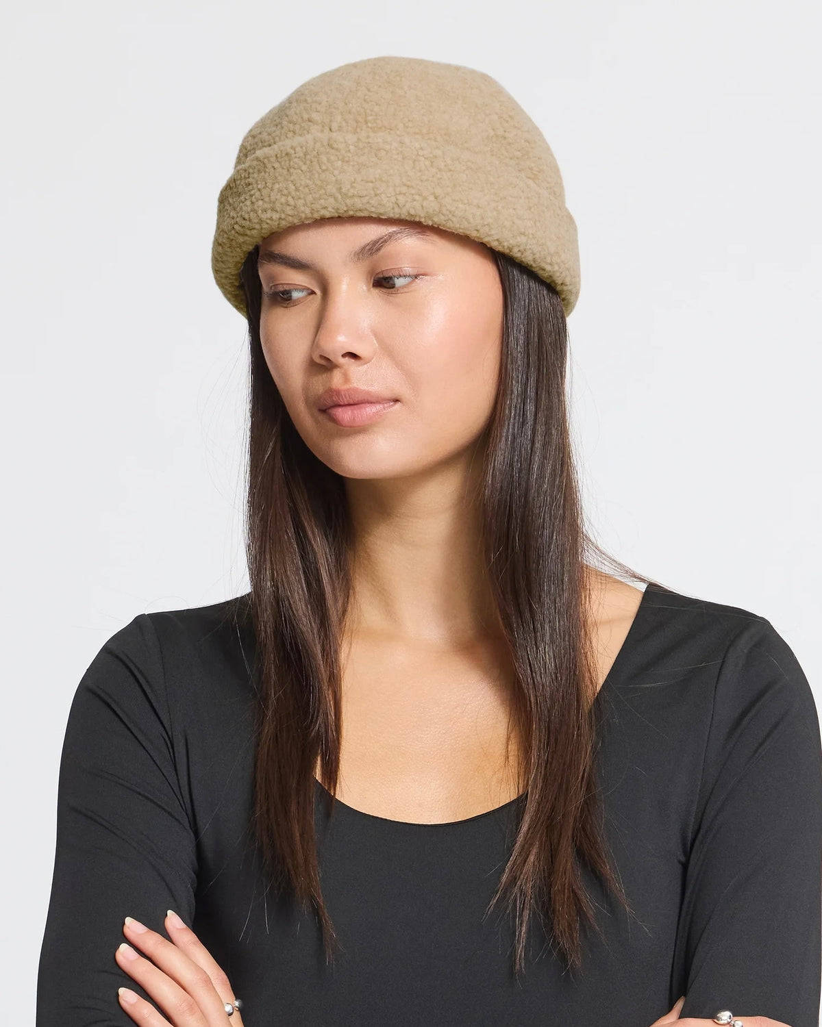 Cappello panna eco pelliccia con risvolto