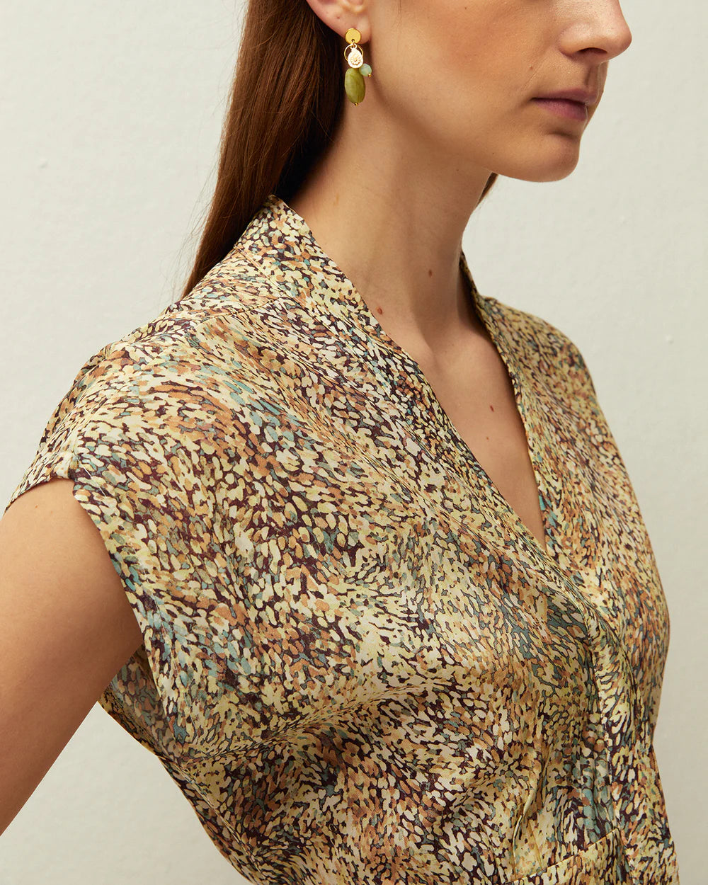 Completo a fantasia con blusa e gonna corta