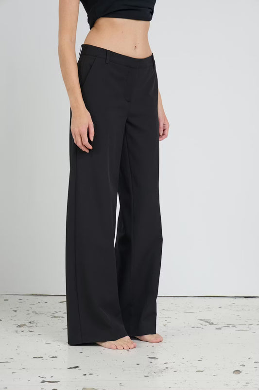 Pantalone palazzo nero con elastico in vita