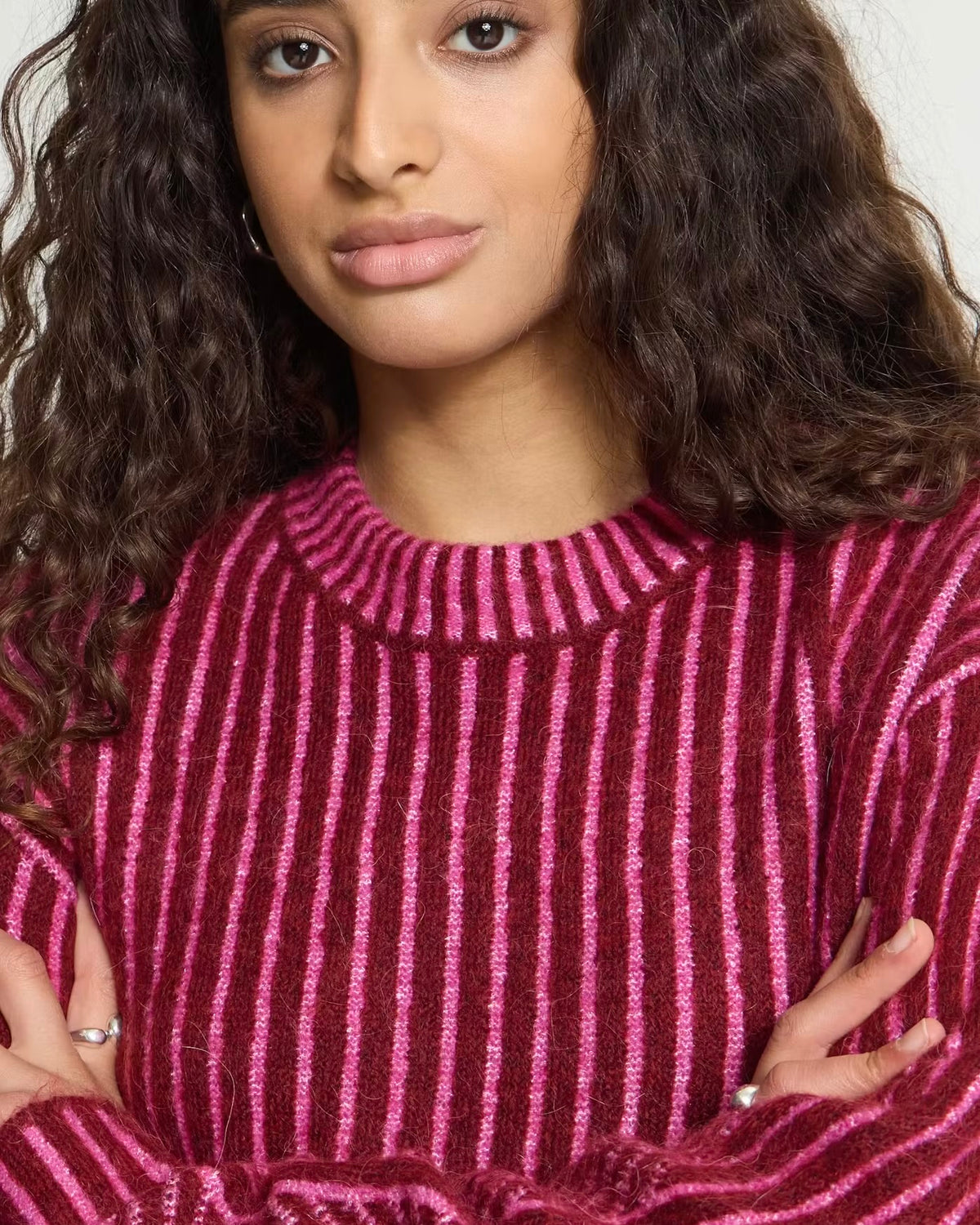 Maglione bicolor bordeaux/fuxia scollatura tonda