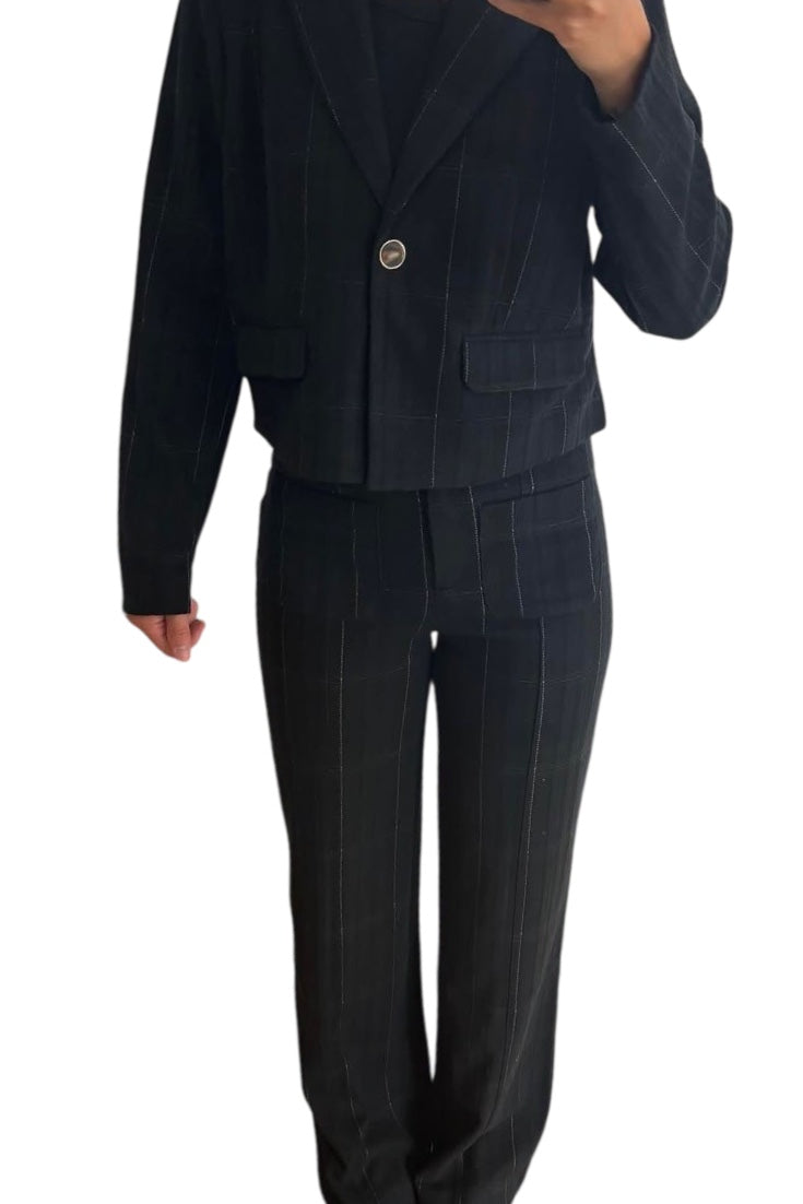 Completo Woolley con blazer corto e pantalone palazzo