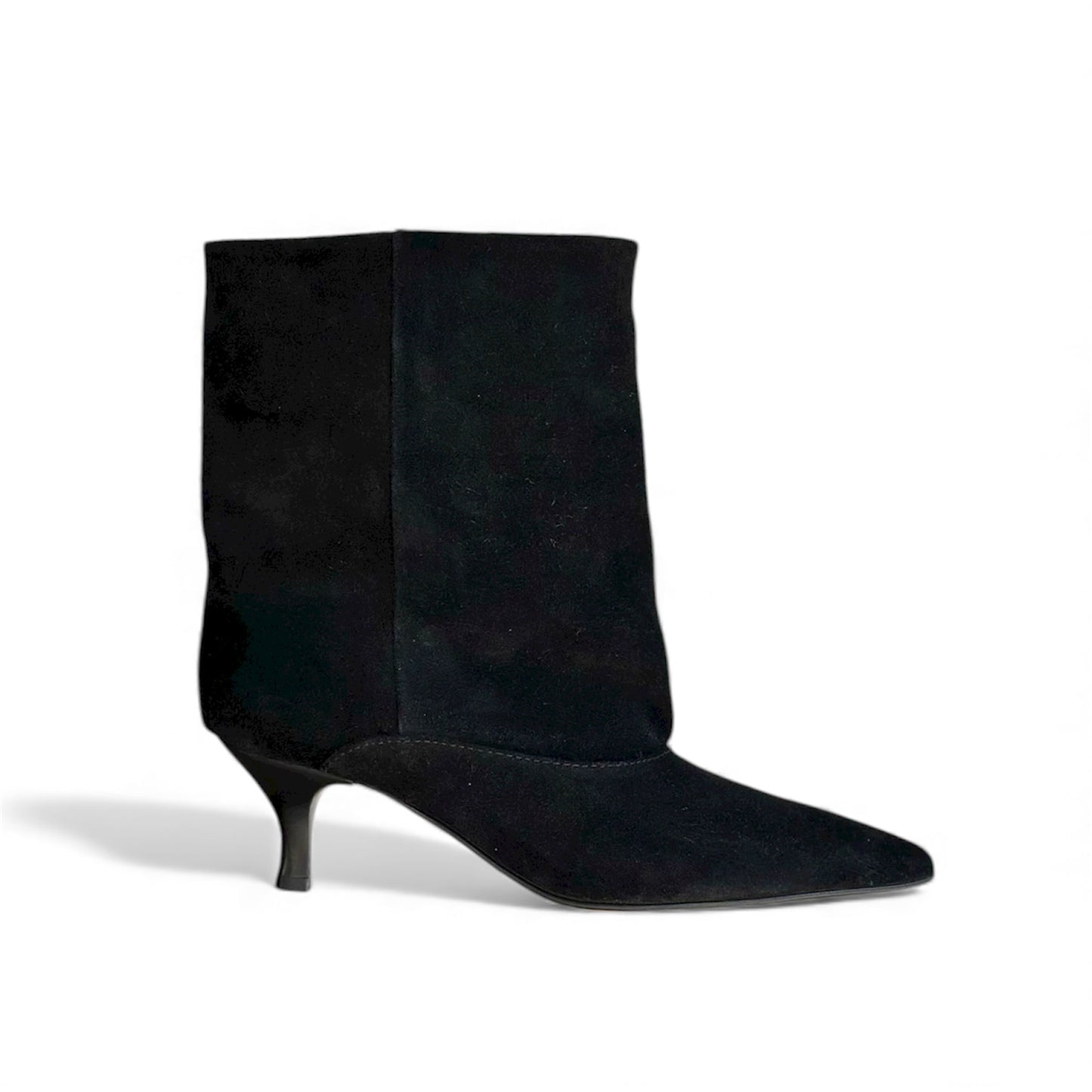 Stivale basso in camoscio nero