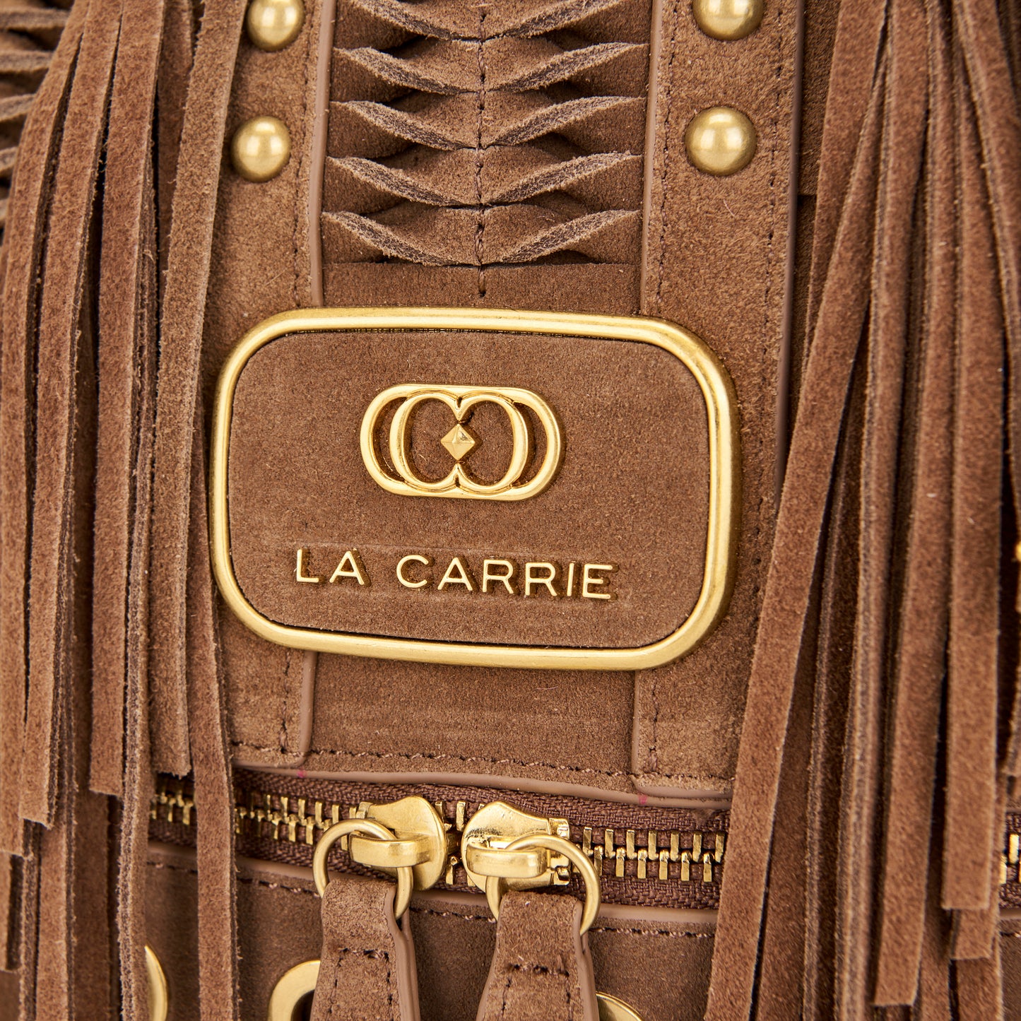 Secchiello suede cuoio con frange e borchie