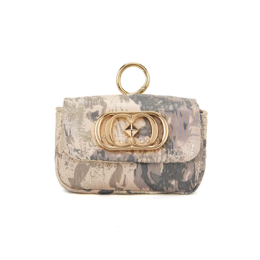 Charm jacquard con logo ed anello in metallo