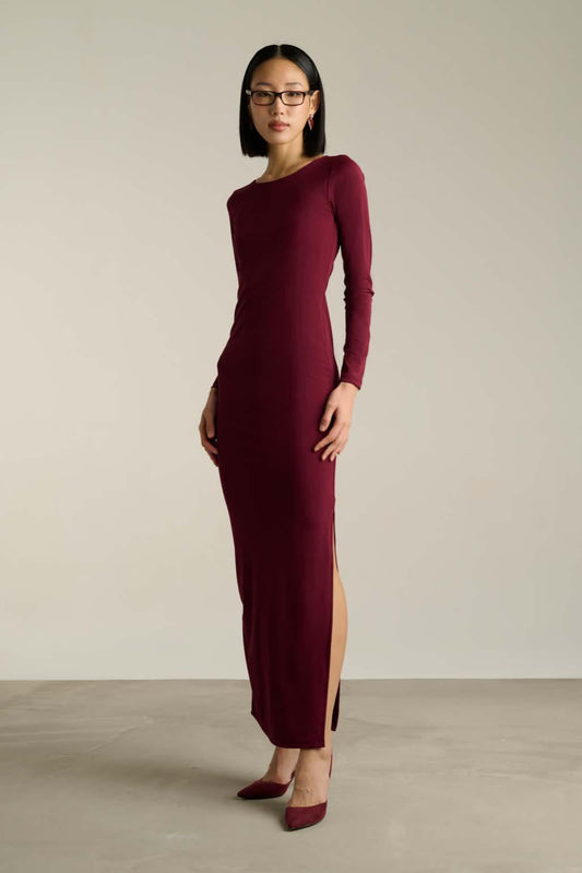 Abito lungo bordeaux scollato